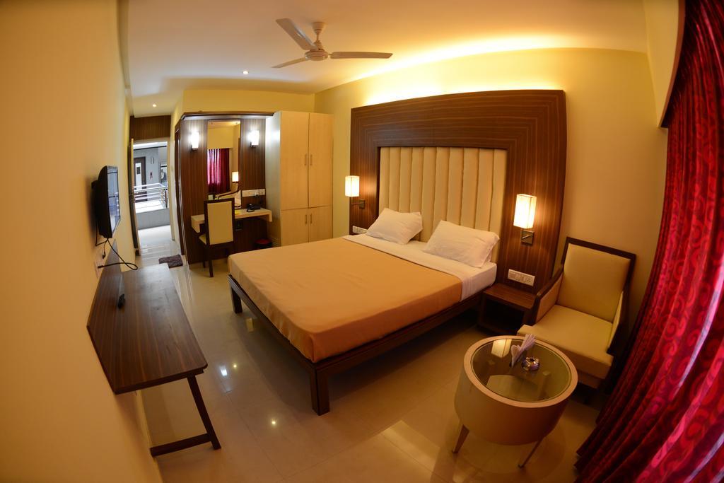 Hotel Ayush International Mangalore Kamer foto