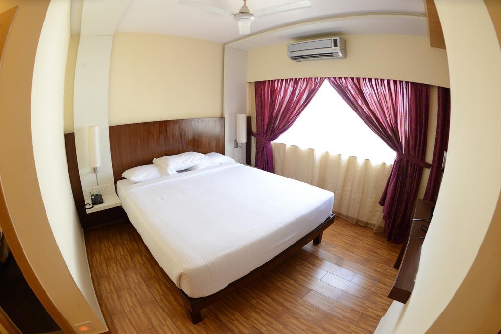 Hotel Ayush International Mangalore Kamer foto